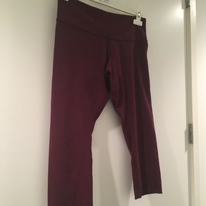 Size 8, Lululemon crop!